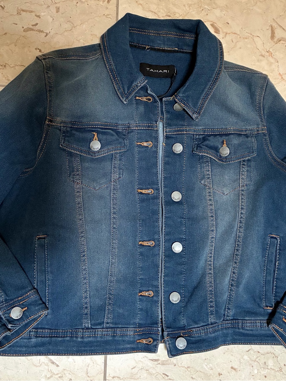 NWT super soft stretch Tahari Blue Denim Trucker Jacket